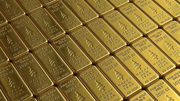 Gold Prices Defy War: Why Isn't Gold Soaring?