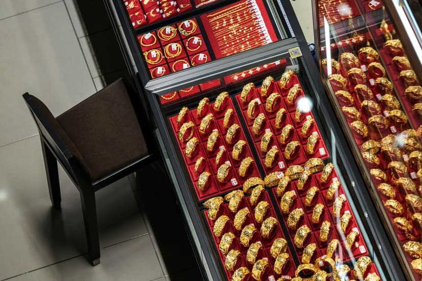 Gold Recovers Modestly After Historic Weekly Plunge