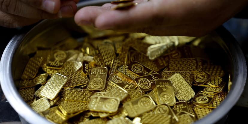 Gold & Silver Plunge: Inflation Fears Rule