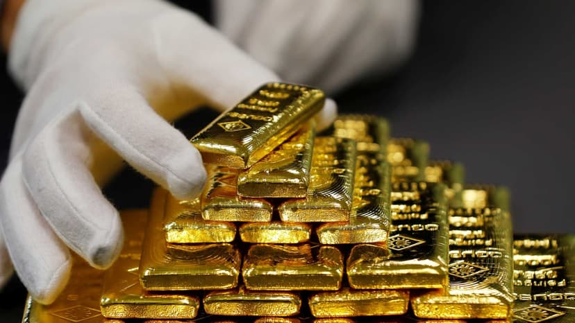 Gold, Silver Hit New Records Amid Global Uncertainty
