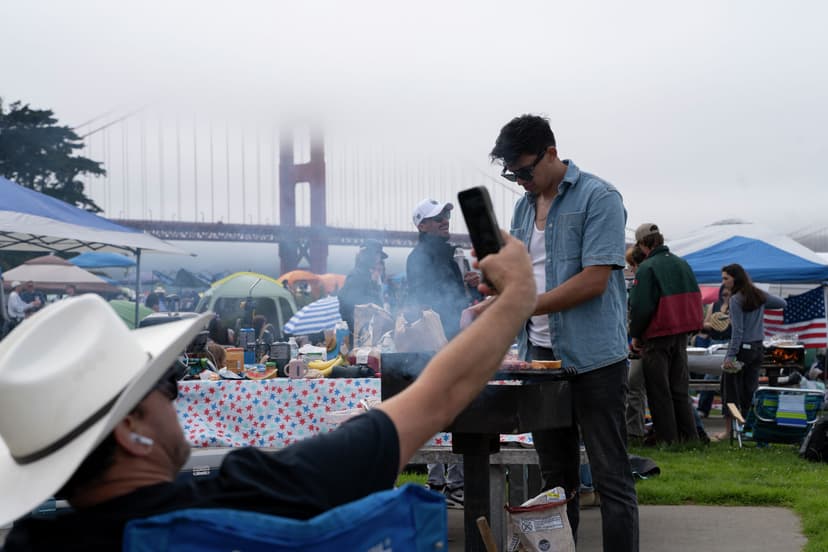 Fog Can't Dim Golden Gate's 4th of July Blaze