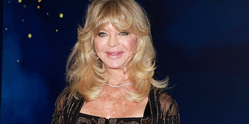 Goldie Hawn's Wine Dance Steals European Vacation Show