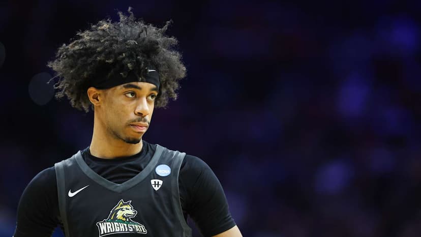 Gonzaga Pursues Defensive Ace TJ Burch for Pac-12 Roster