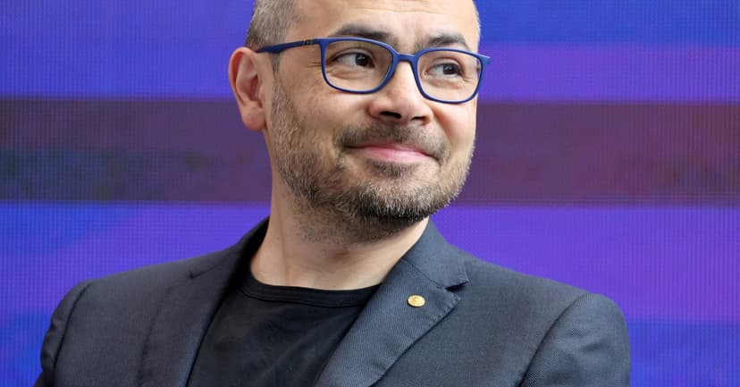 Google AI chief Hassabis moves to AGI research role