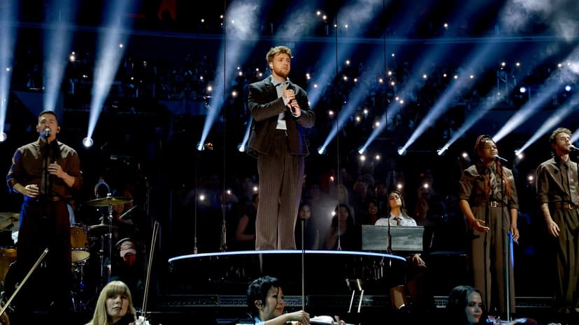 Grammy Star's Tech Nightmare: In-Ear Fail on Stage