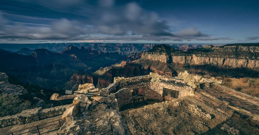 Southwest Megafire Devours 100+ Structures