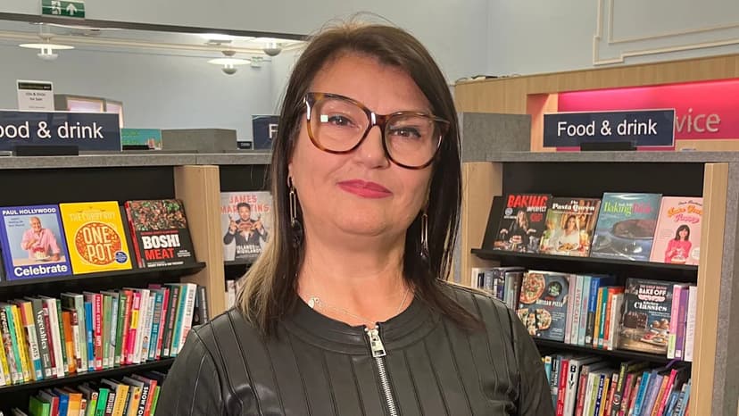 Grief's Waves: Hairy Bikers' Widow Shares Hope