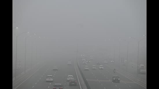 Gurugram Wakes to Dense Fog, Farmers Warned of Crop Peril