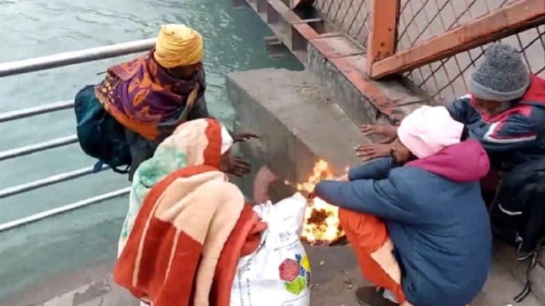 Gurugram Chills: Dense Fog Blankets City, Temps Plunge to 6°C