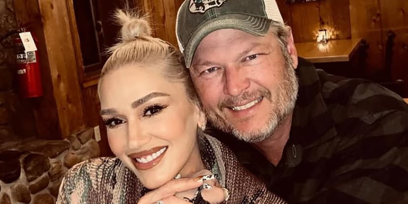 Gwen Stefani & Blake Shelton: Holiday Bound!