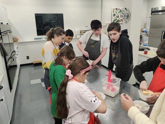 Hampton Academy Cooks Up Teamwork