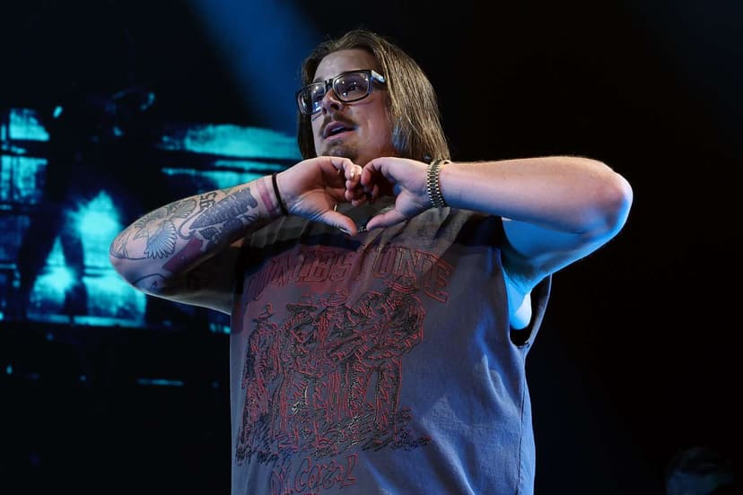 Country Star HARDY Raises $350K for Cancer Fight