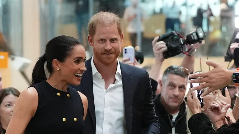 Harry & Meghan's Aussie 'Faux' Royal Tour Begins
