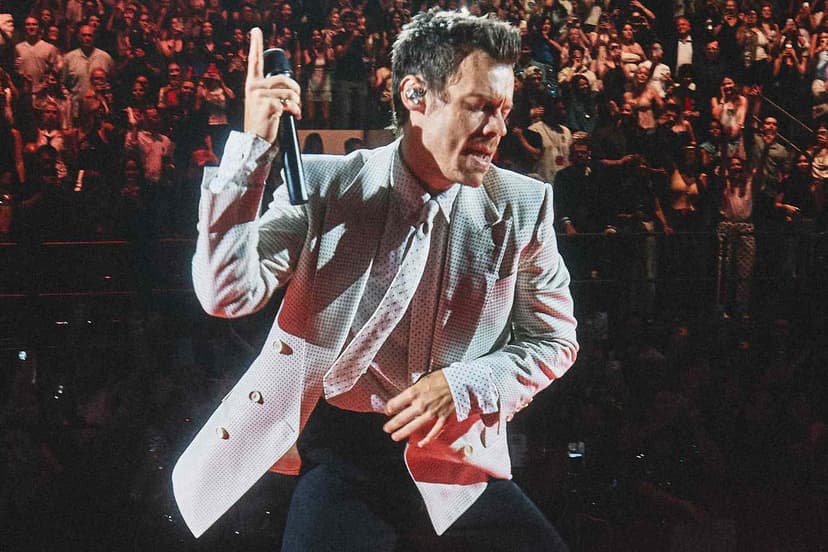 Harry Styles Honors Dolly Parton With Song