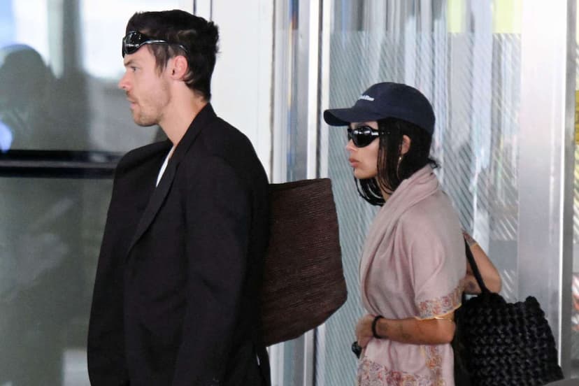 Harry Styles & Zoë Kravitz Land in NYC for MSG Residency