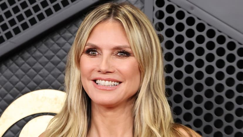 Heidi Klum's Latex Dress: A Painful Fashion Statement?