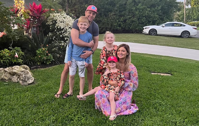 Hero Dad Drowns Saving Kids at Florida Beach