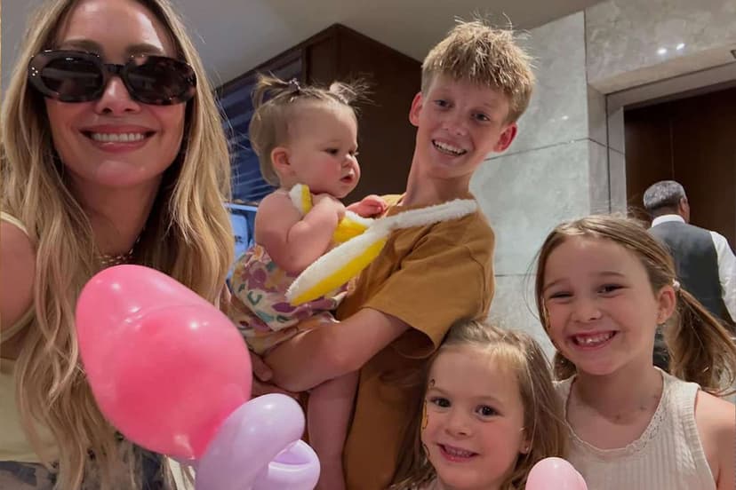 Hilary Duff: Home Birth Harder Than Da Bomb Hot Sauce