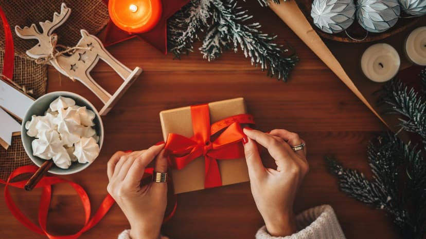 Younger Gens Prefer Cash Over Gifts: Survey