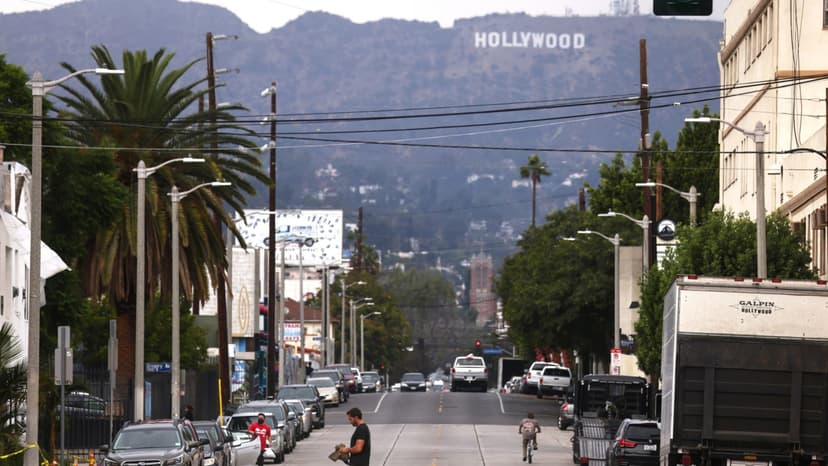 Hollywood Industry in Crisis: 'We Are Blockbuster'