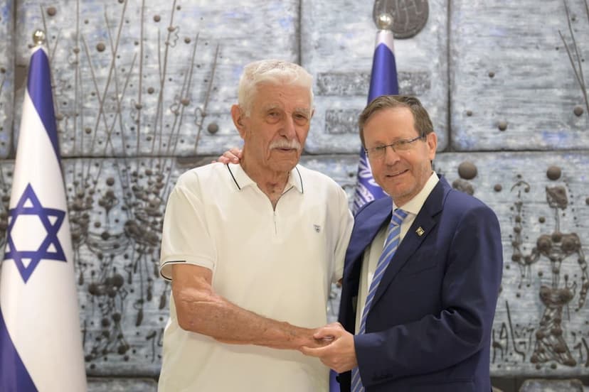 Holocaust Survivor Meets Rescuer's Grandson After 80 Years