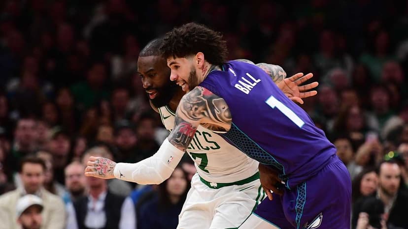 Hornets Sting Celtics Without Tatum