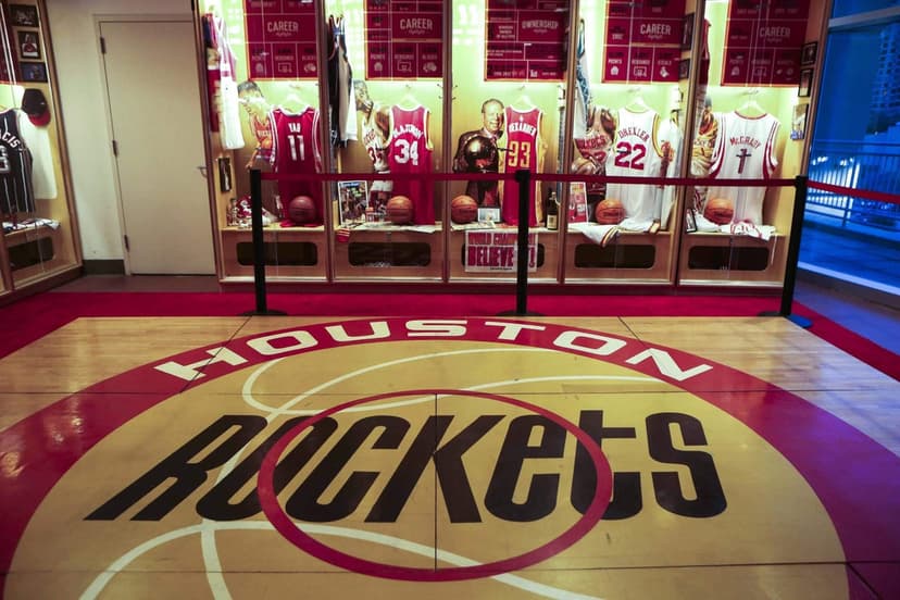 Rockets Bring Back Iconic "Ketchup & Mustard" Uniforms