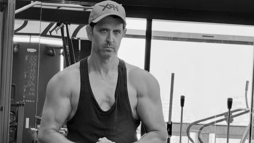 Hrithik's Ageless Look Sparks Fan Frenzy