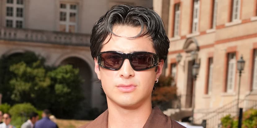 Hudson Williams Confronts Paparazzi in France