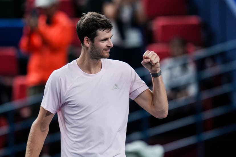 Hurkacz Faces Upset-Minded Bergs in Basel Opener