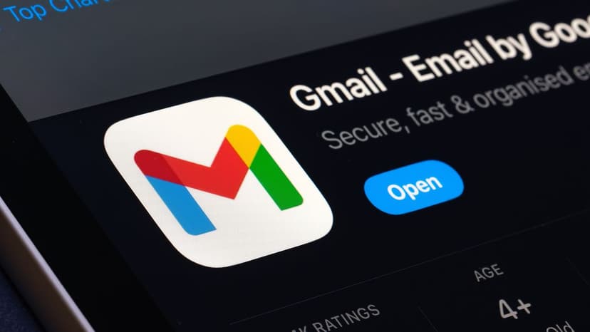 New Malware Steals Emails, Locks Accounts Permanently