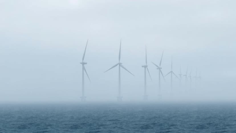 Icy Grip: Storm Paralyzes Four States!