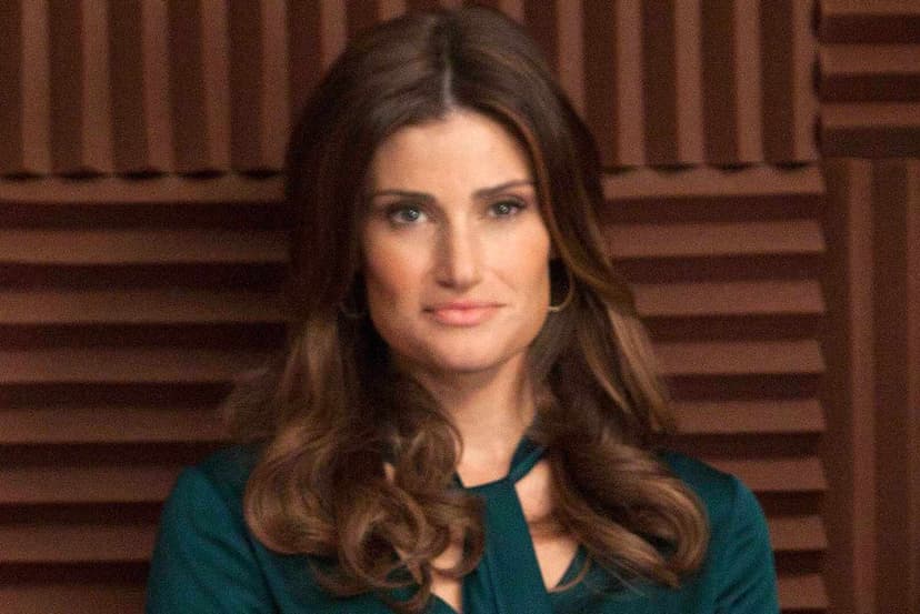 Idina Menzel: Breastfeeding struggles on Glee set