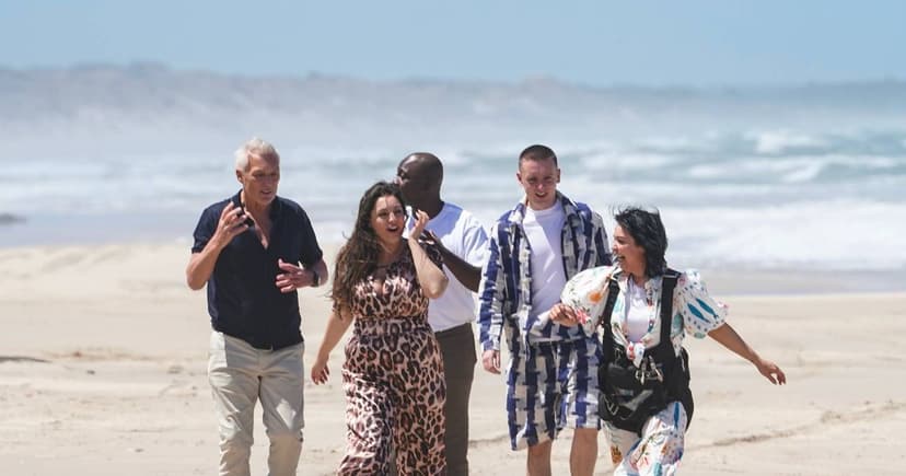 I'm A Celeb Stars Parachute Onto Australian Beach, Bonding Quickly