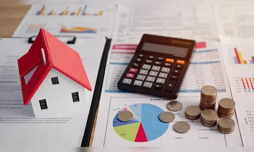 India Banks Wipe Rs 6.15 Trillion in Bad Loans