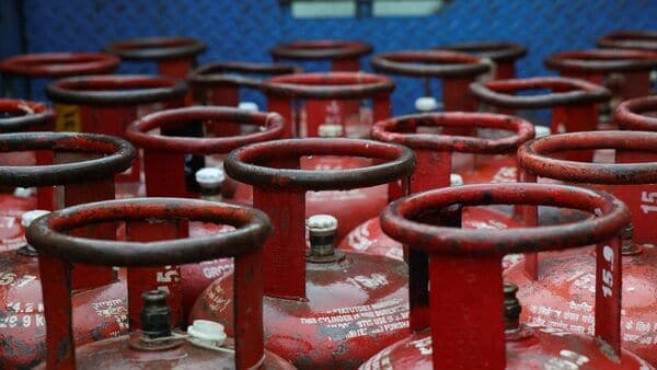 India Shifts Gas Sourcing Amid West Asia Tensions