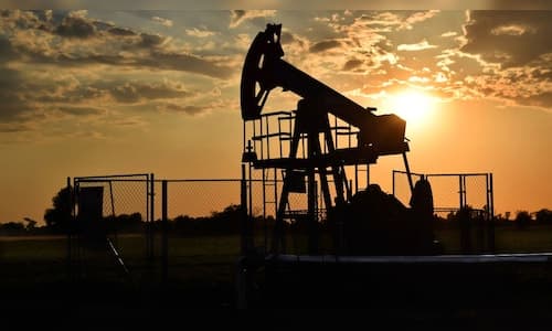 India Navigates Shifting Oil Routes Amid Global Tensions