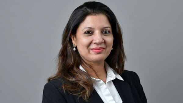 India's Economy Reels as Oil Prices Spike Over $100