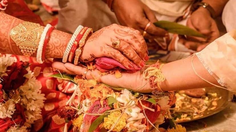 India's Marriage Rules Rewritten: Age, Caste Views Shift