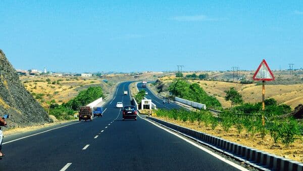 Cash-Rich Funds Eye India's Greenfield Highways