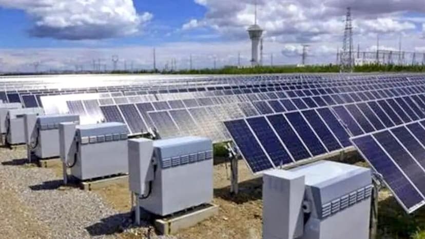 India's Solar Manufacturing Capacity Explodes to 122 GW