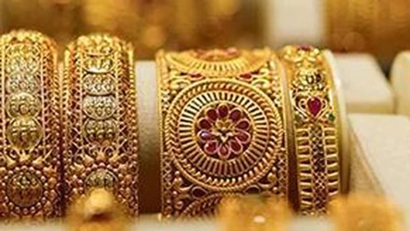 Modi's Plea: Gold, Travel, Fuel Spending Curtailed