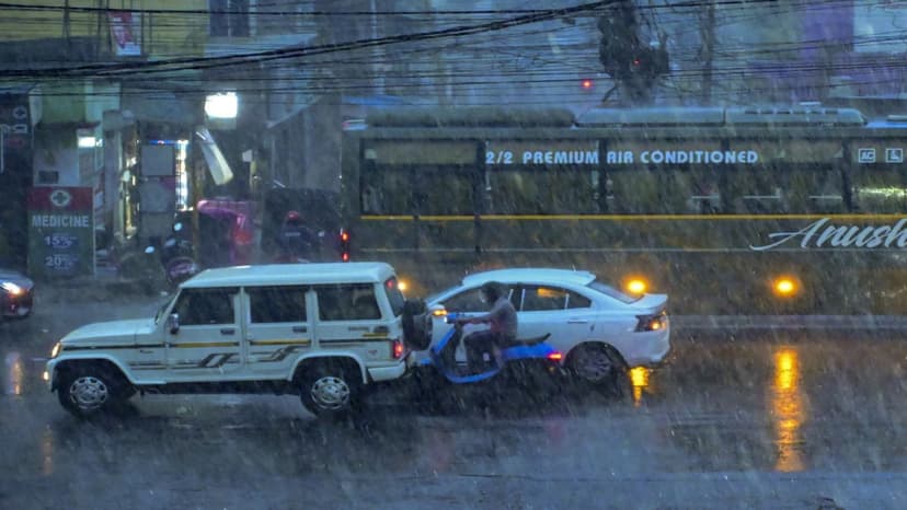 Bay of Bengal Storm Lashes Eastern India