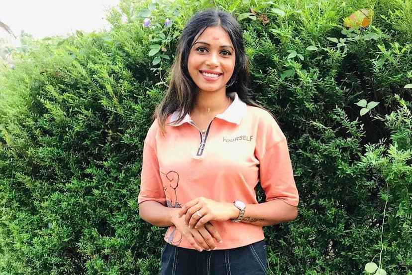 Influencer's Tragic Suicide After Divorce Shocks Fans