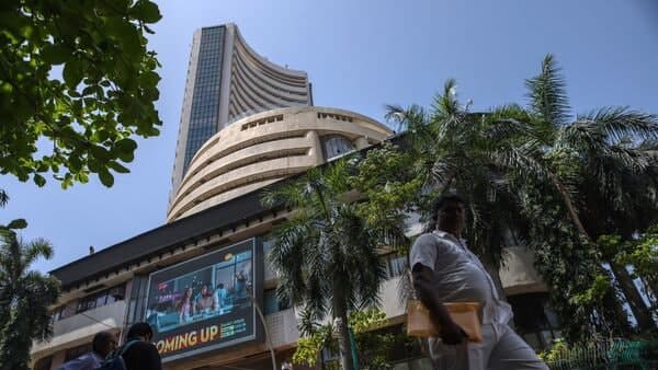 Indian Stocks Surge: Global Cues Lift Markets