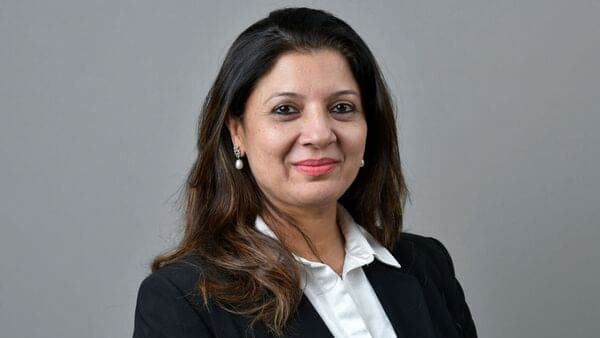 Indian Stocks Surge on De-escalation Hopes