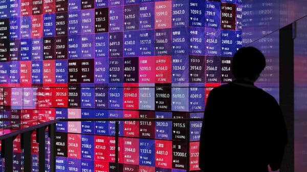 Indian Stocks Poised for Mild Gain Amid Mixed Global Cues