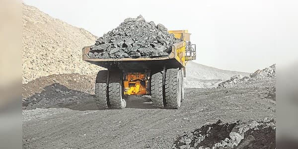 India Eyes Post-2035 Coal Power Decisions Amid Clean Energy Push