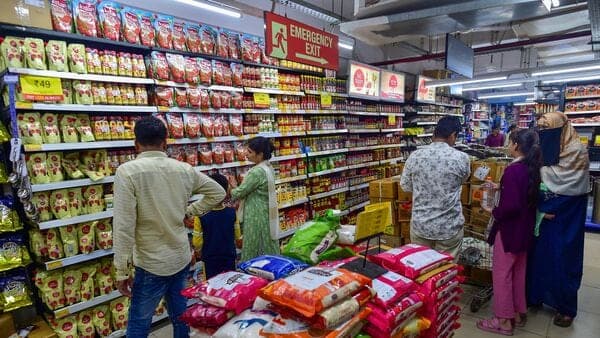 India's Growth Attracts Global Investors