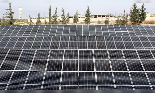 India Eyes Vast Water Surfaces for Solar Power